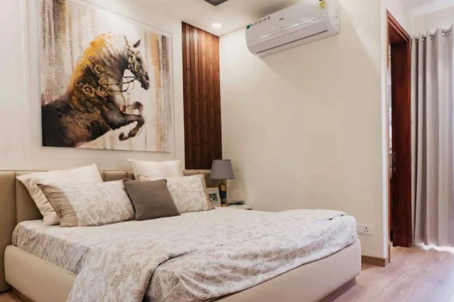 The Rising Palm Floors — view 1